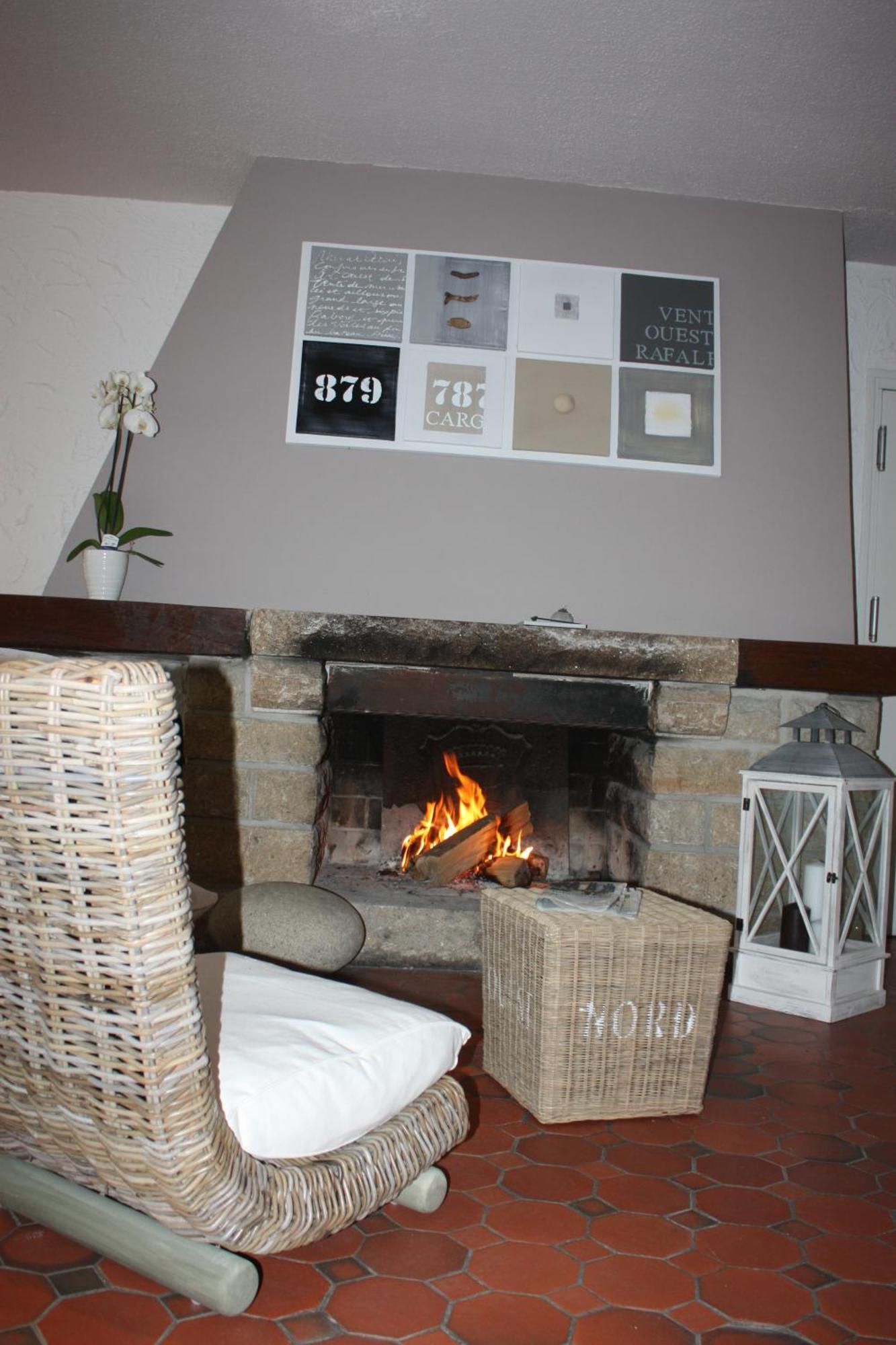 Latitude Ouest Hotel Restaurant & Spa Locronan Exteriér fotografie