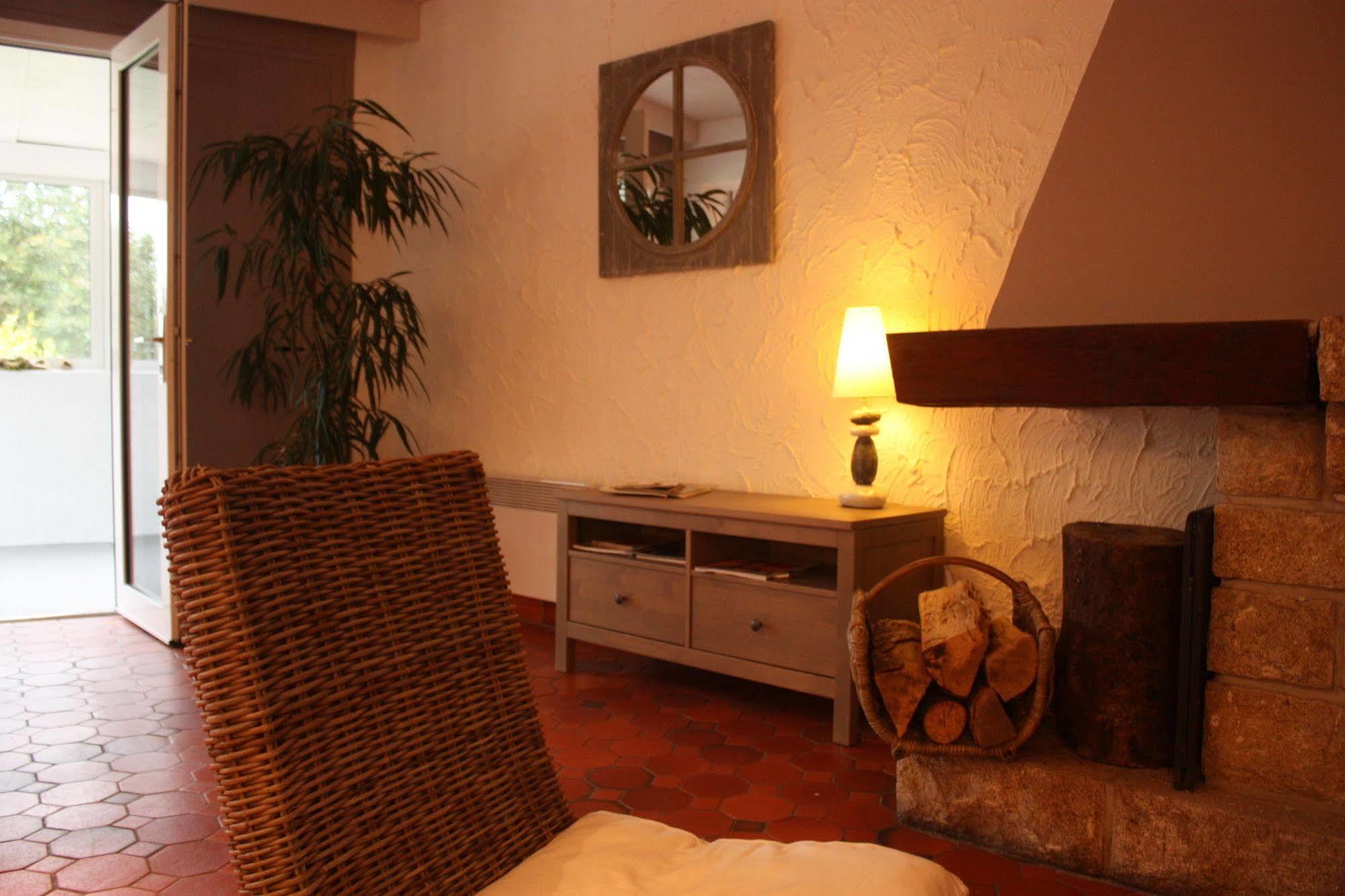 Latitude Ouest Hotel Restaurant & Spa Locronan Exteriér fotografie