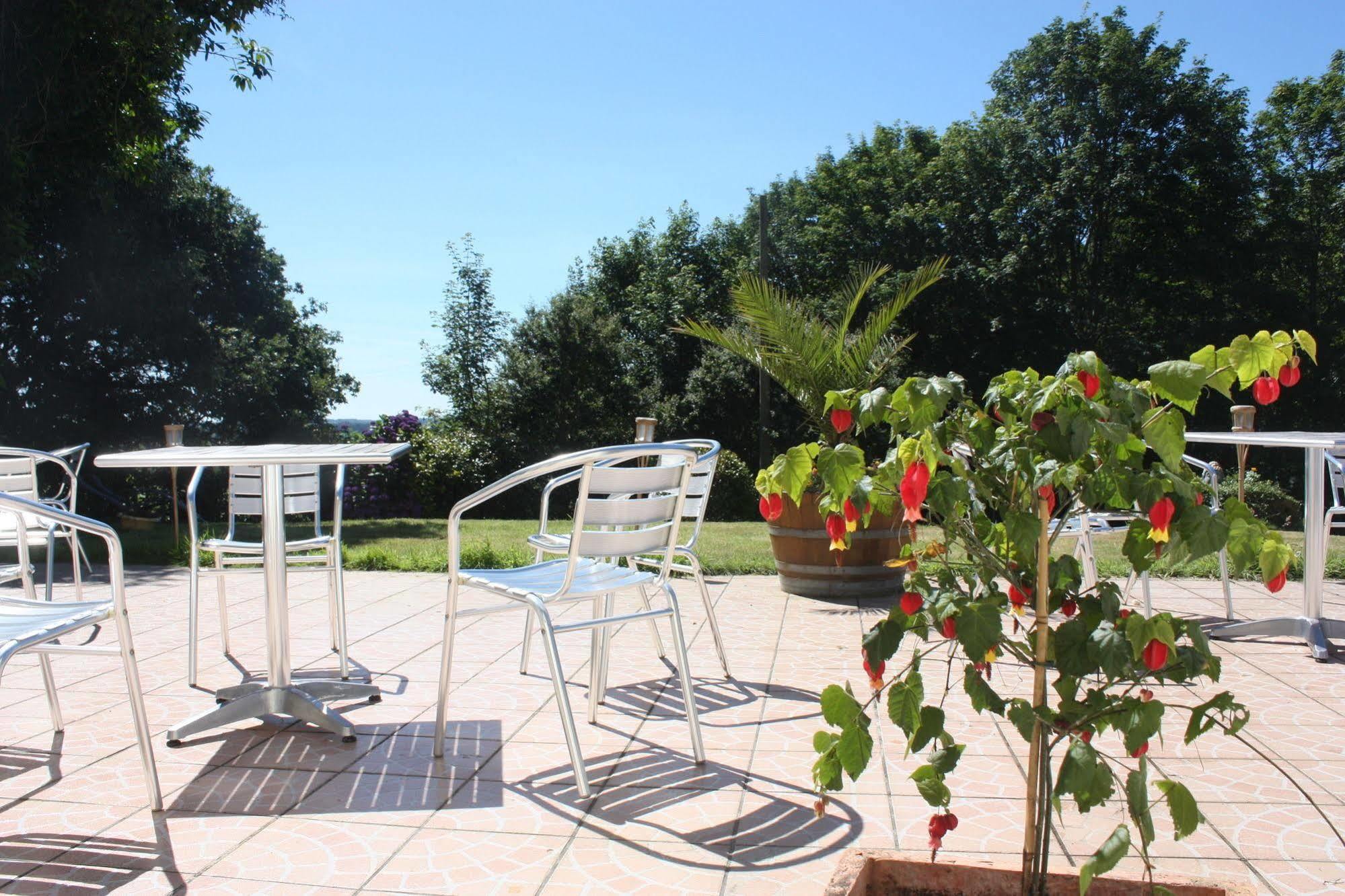 Latitude Ouest Hotel Restaurant & Spa Locronan Exteriér fotografie