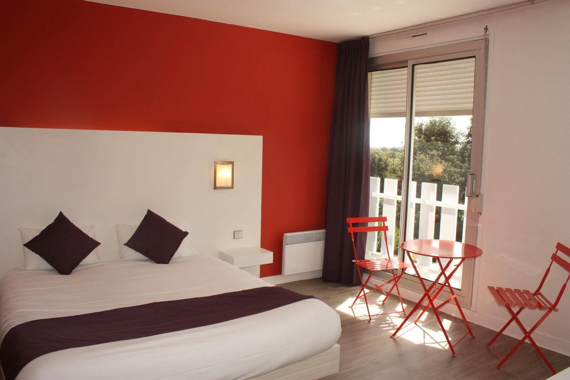 Latitude Ouest Hotel Restaurant & Spa Locronan Exteriér fotografie